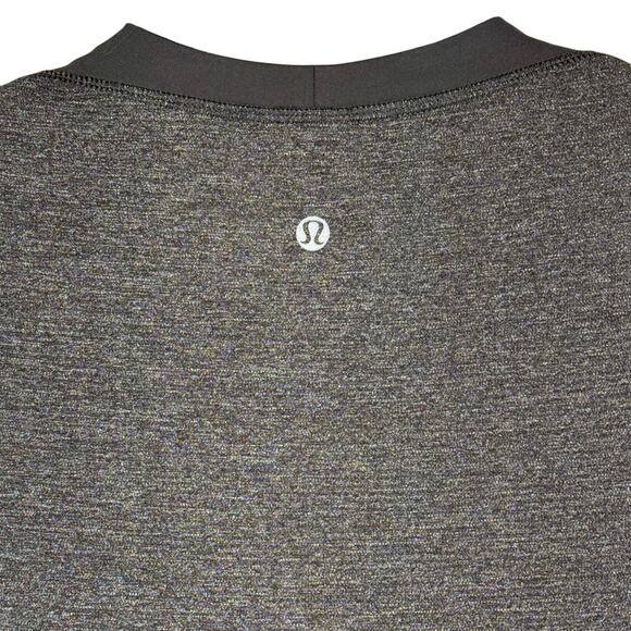 Lululemon Mens Medium Bolt Tech II Shirt Short Sleeves Lightweight Reversible - Picture 5 of 10